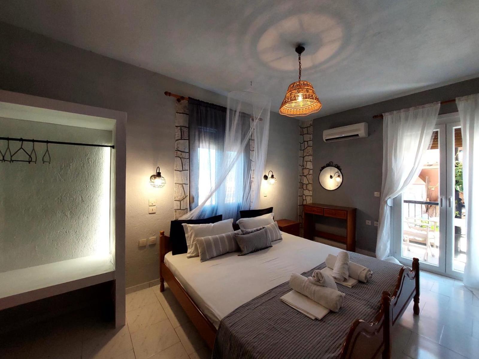 Georgia Apartments Stafylos Exterior foto